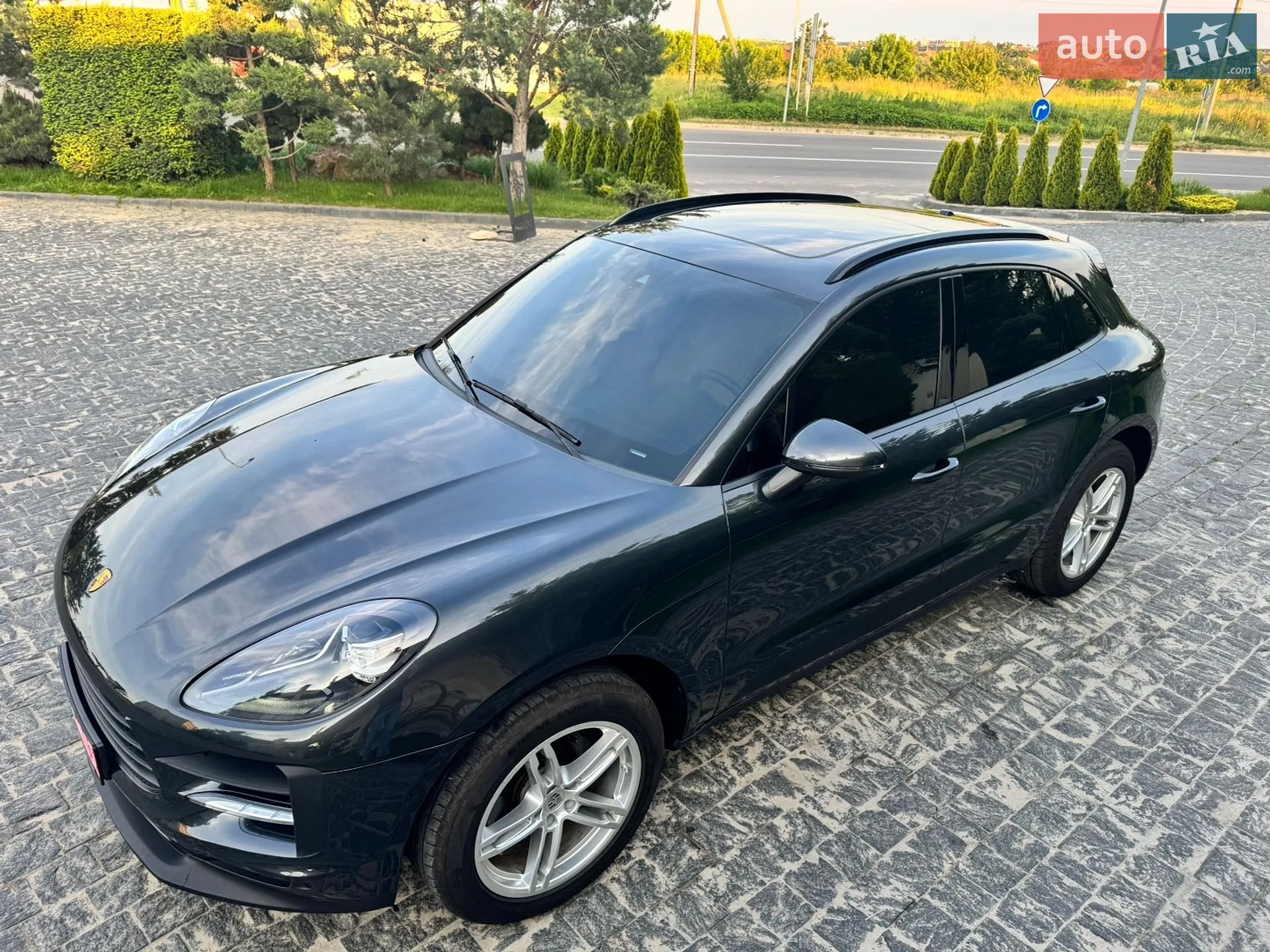 2020 Porsche Macan - мініатюра 21
