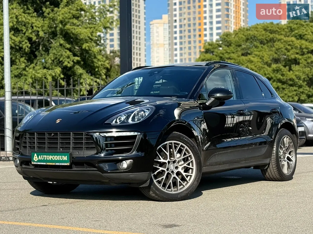 2016 Porsche Macan - мініатюра 23
