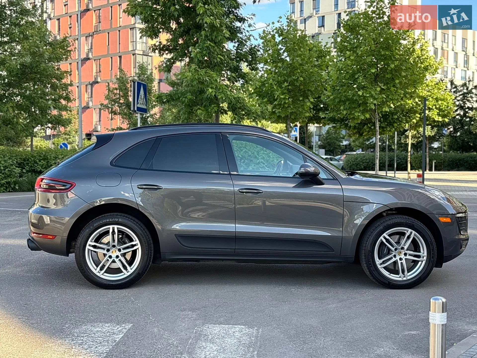 2017 Porsche Macan - мініатюра 12