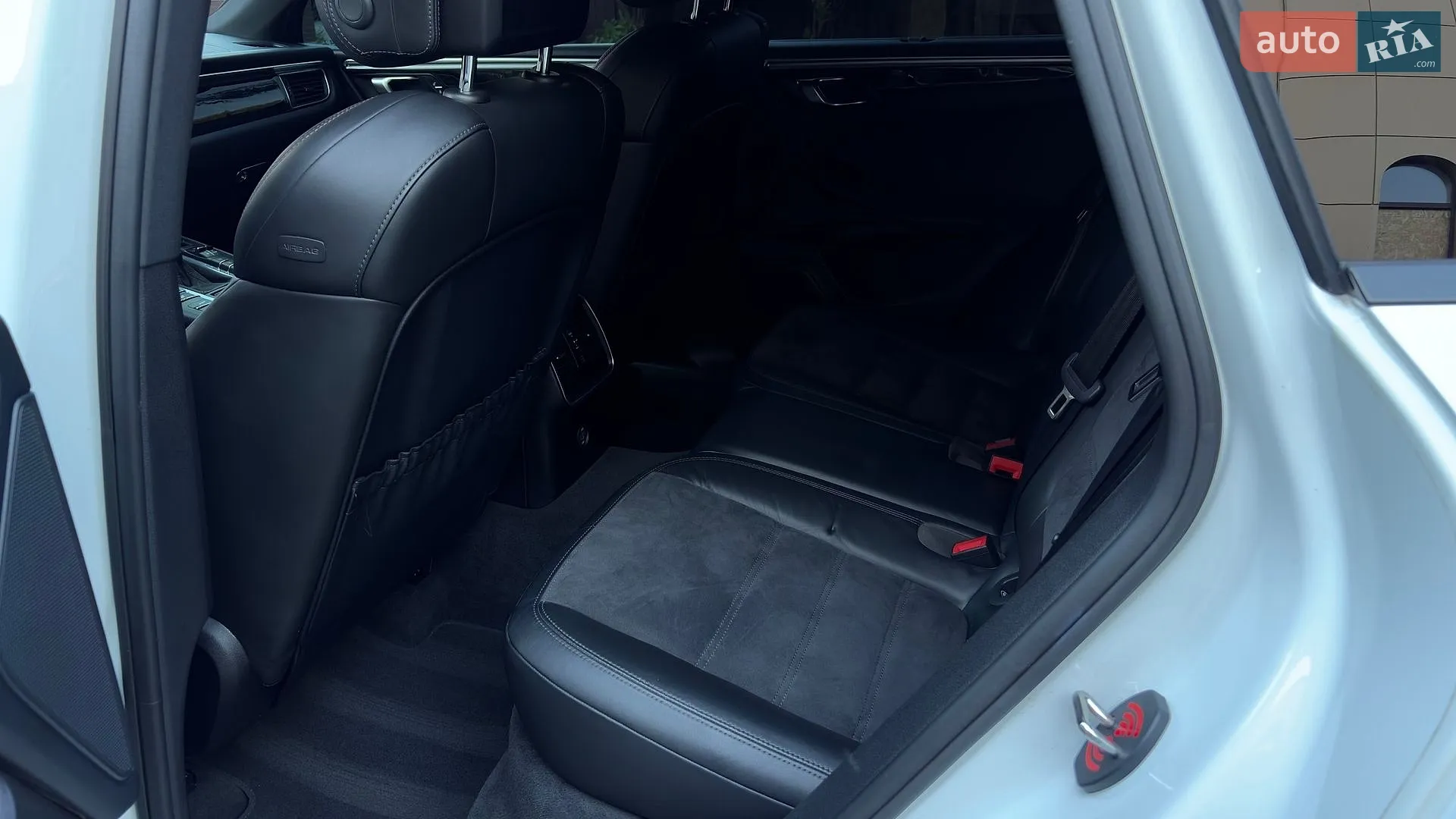 2017 Porsche Macan - мініатюра 21