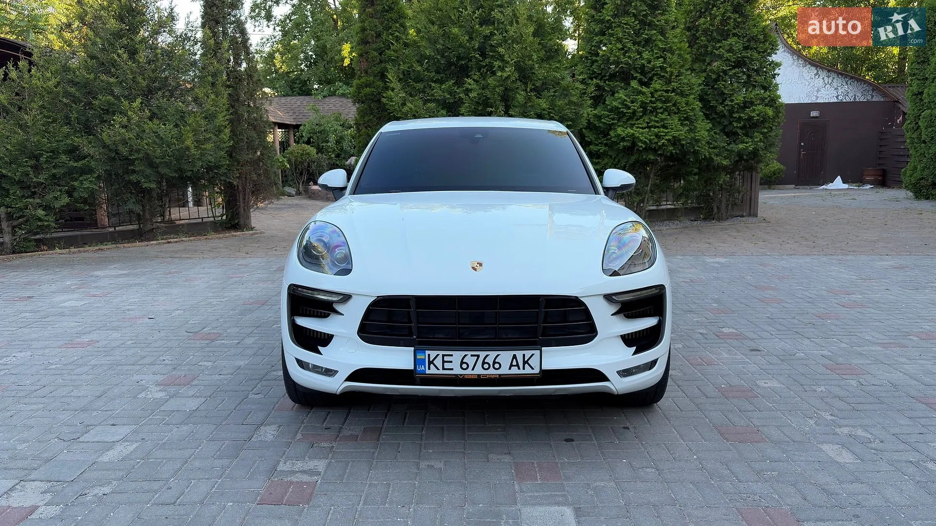 2017 Porsche Macan - мініатюра 2