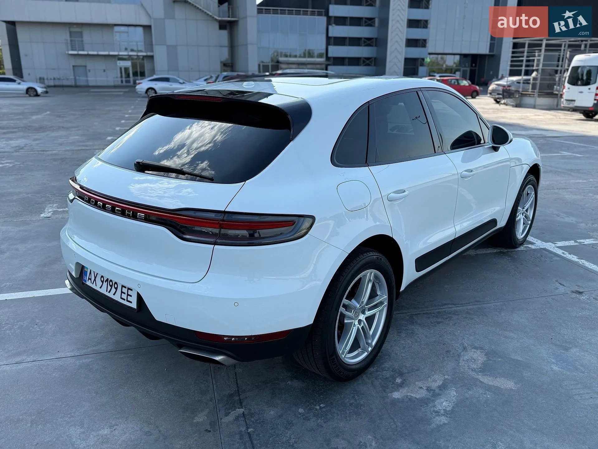 2020 Porsche Macan - мініатюра 9