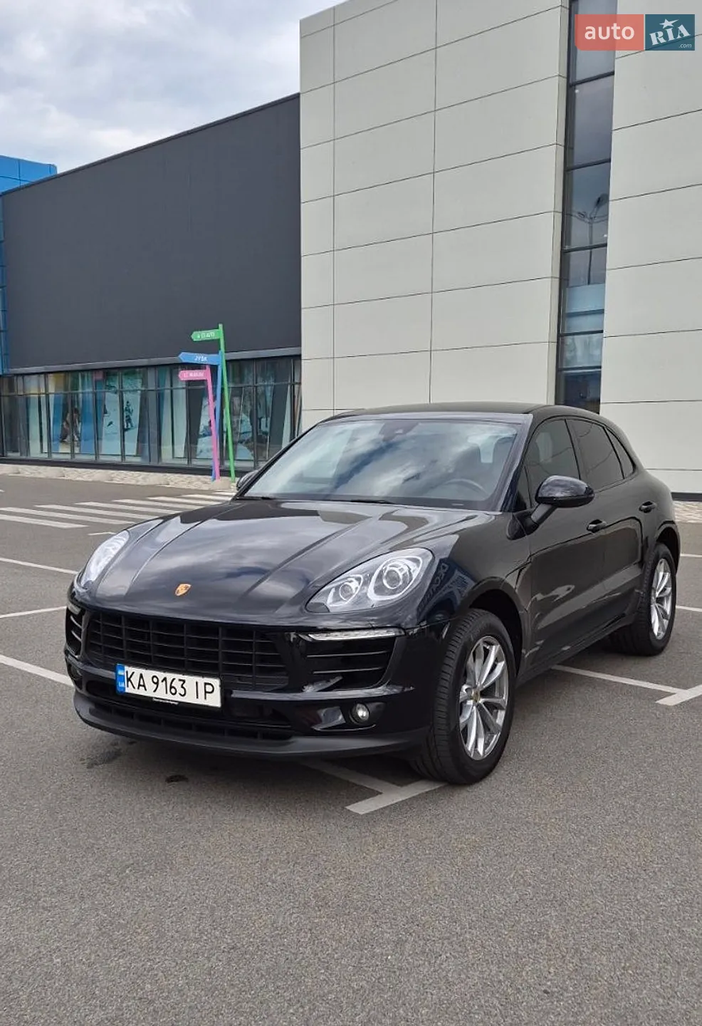 2016 Porsche Macan - мініатюра 2