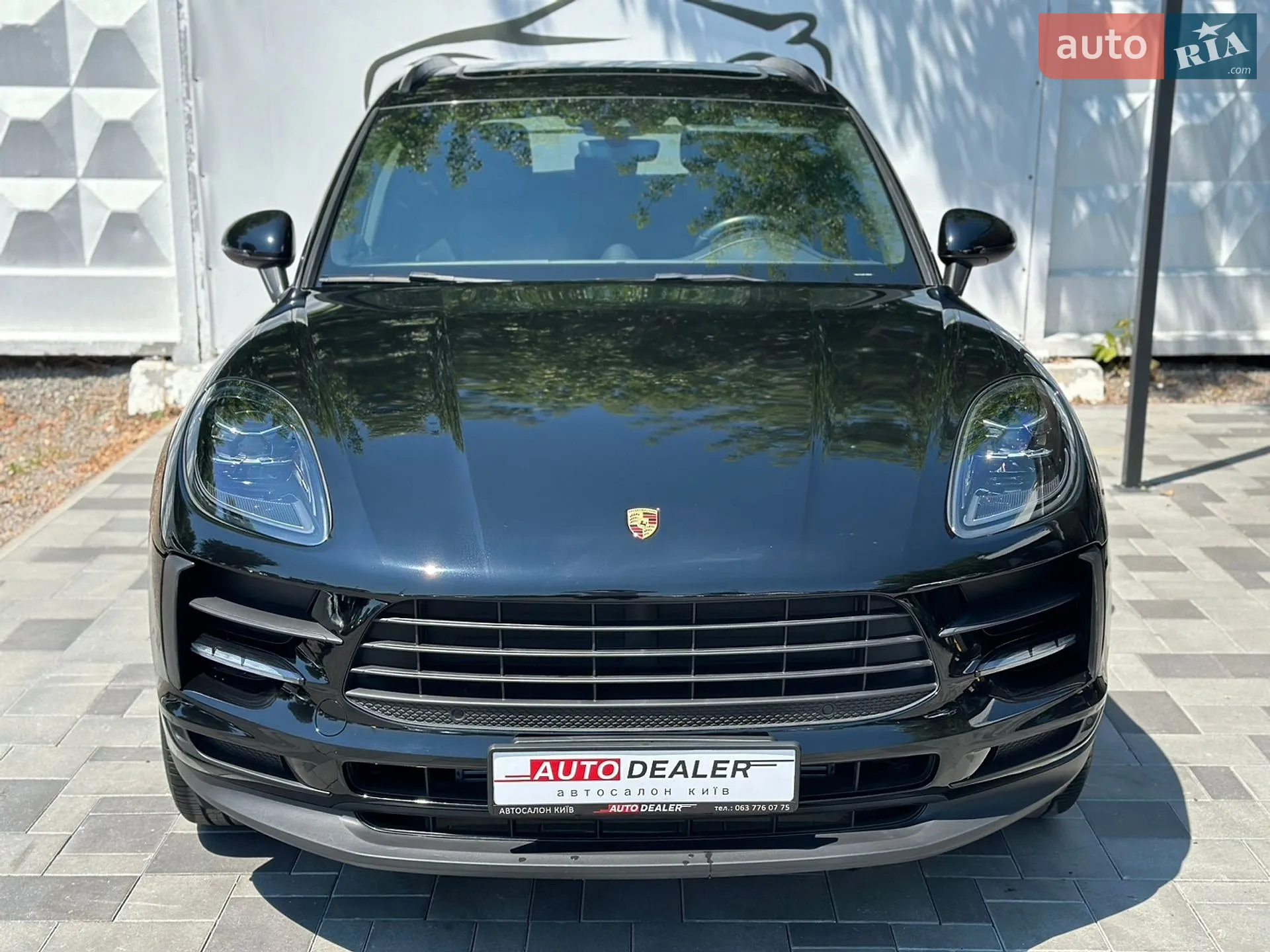 2020 Porsche Macan - мініатюра 4