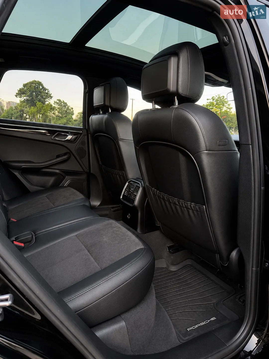 2018 Porsche Macan - мініатюра 15