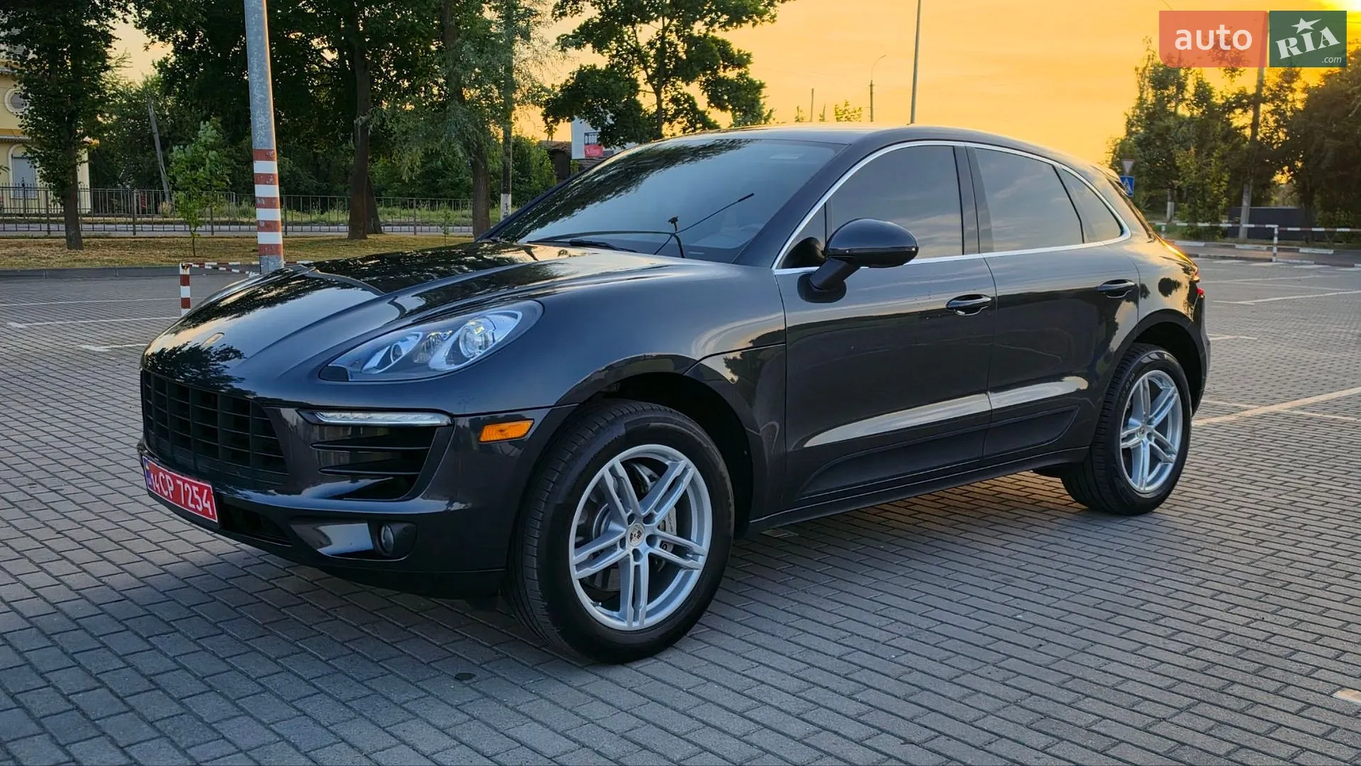 2018 Porsche Macan - мініатюра 3