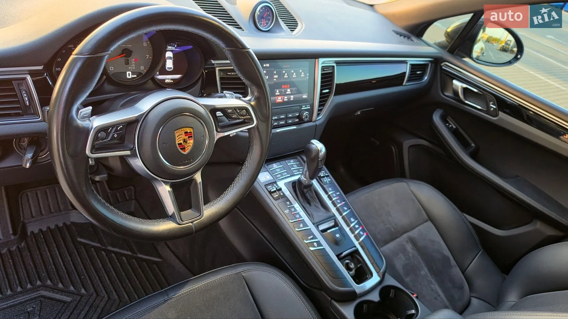 2018 Porsche Macan - мініатюра 35