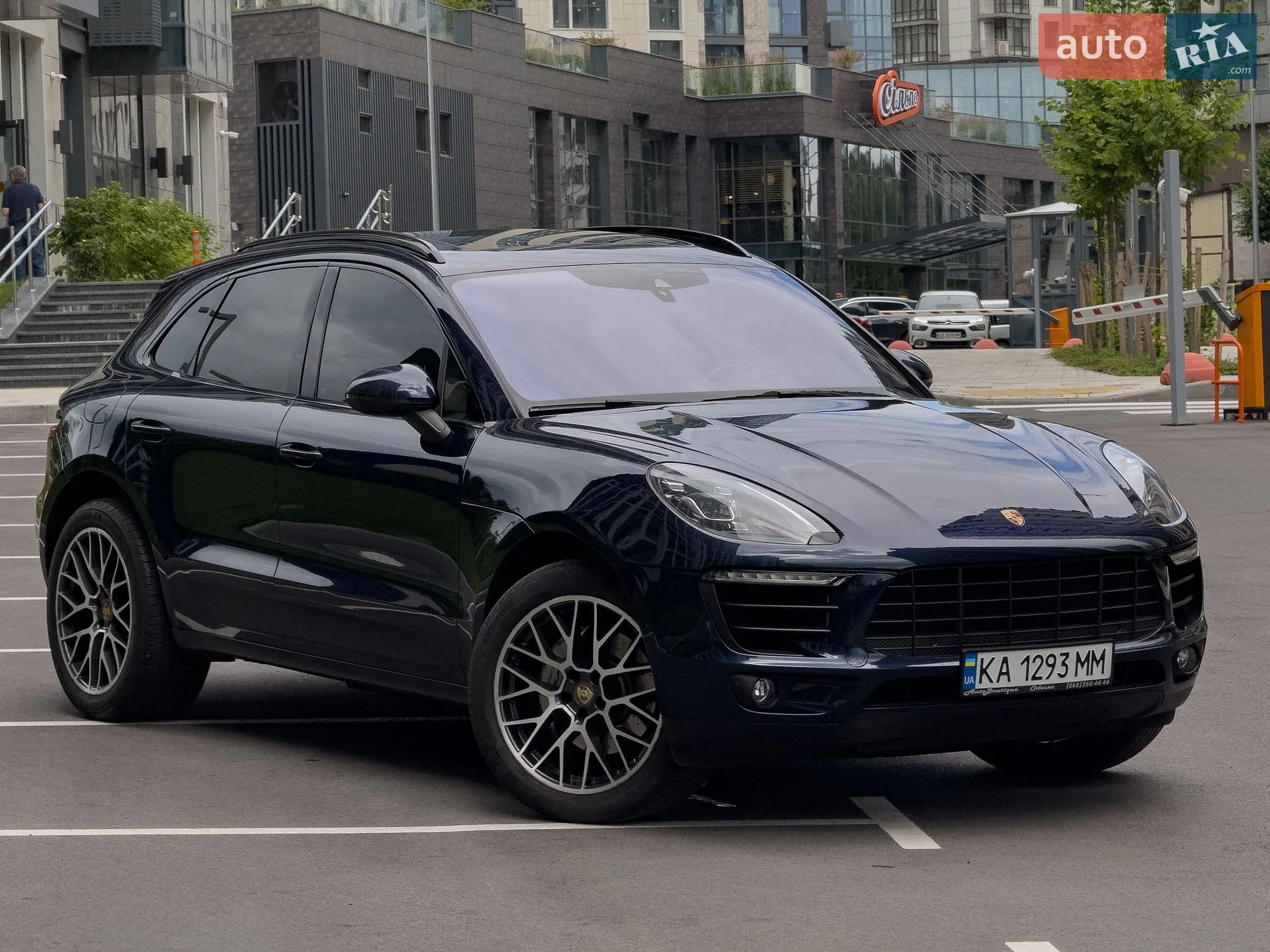 2017 Porsche Macan - мініатюра 8