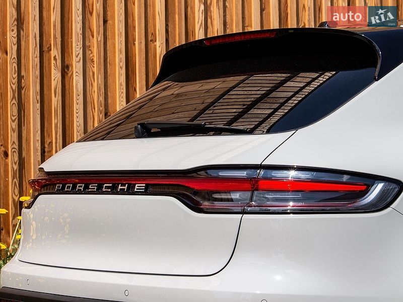 Внедорожник / Кроссовер Porsche Macan 2024 в Львове