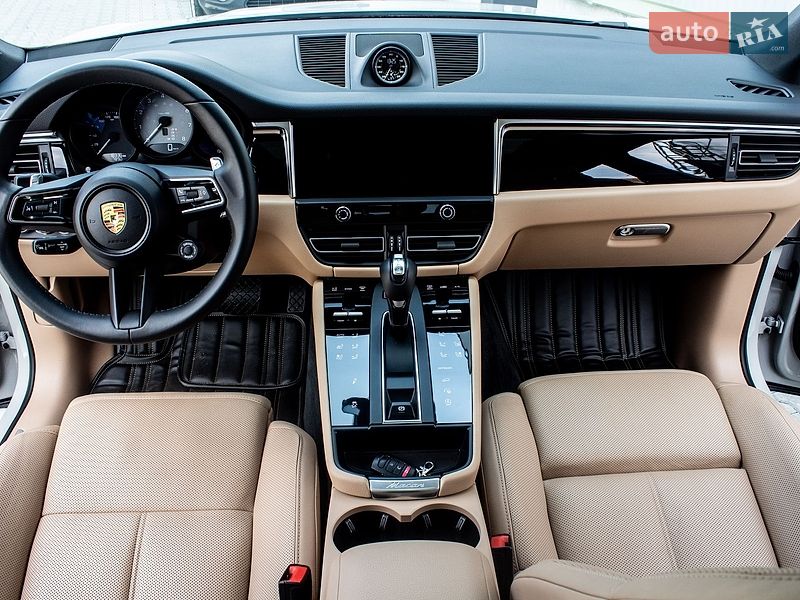 Внедорожник / Кроссовер Porsche Macan 2024 в Львове
