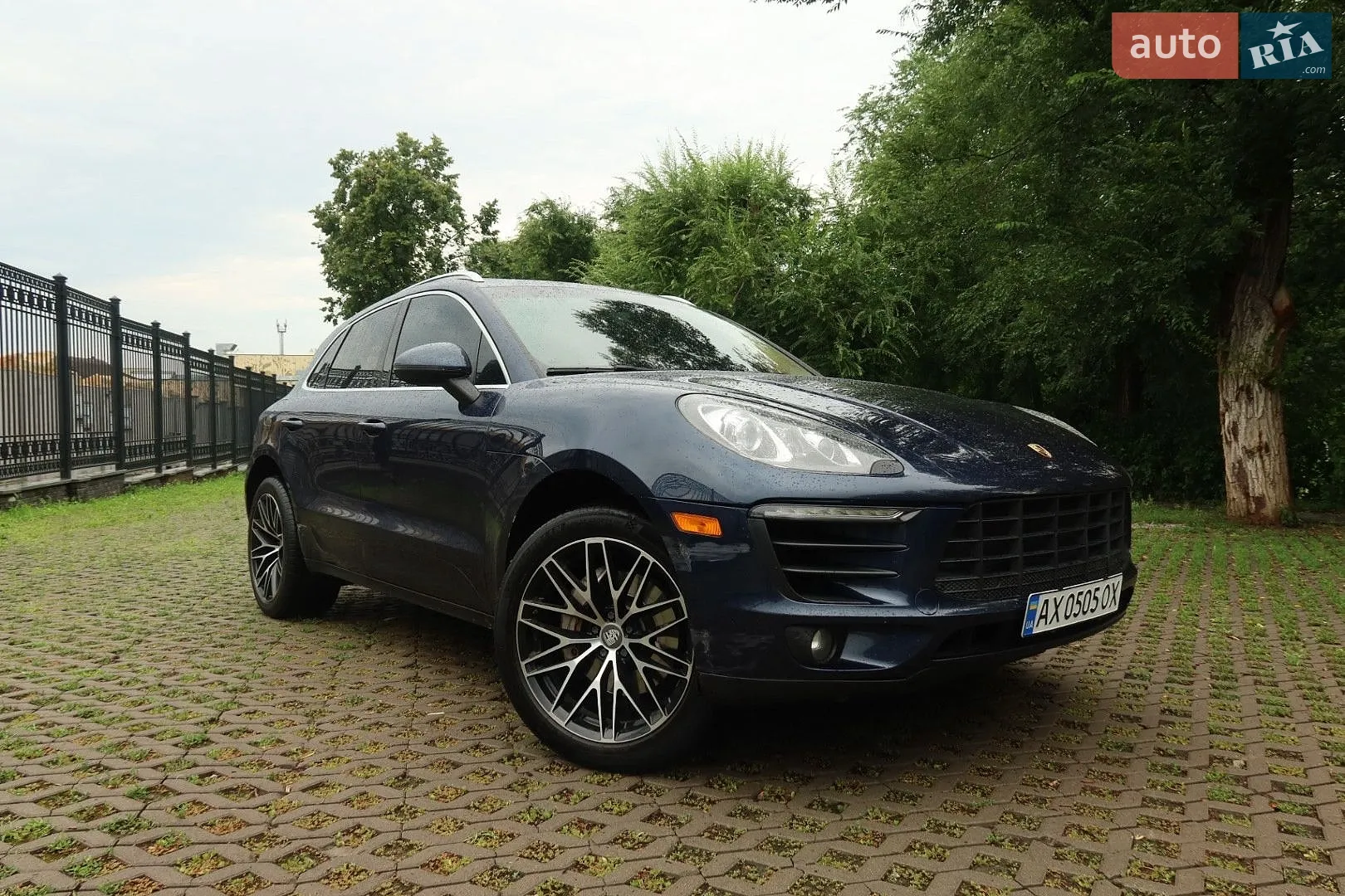 2015 Porsche Macan - мініатюра 2