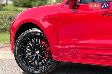 Внедорожник / Кроссовер Porsche Macan 2021 в Киеве
