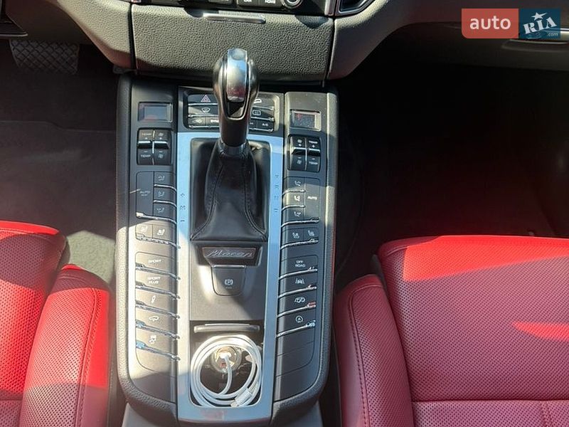 Внедорожник / Кроссовер Porsche Macan 2018 в Киеве фото 15 Внедорожник / Кроссовер Porsche Macan 2018 в Киеве