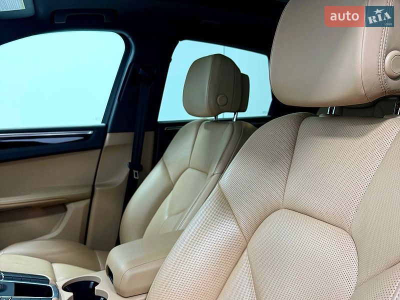 Внедорожник / Кроссовер Porsche Macan 2020 в Одессе