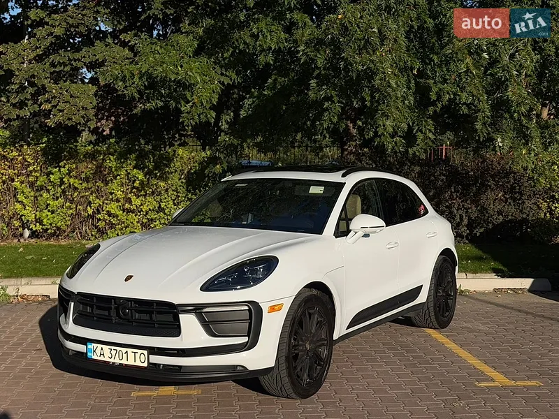 Porsche Macan 2021