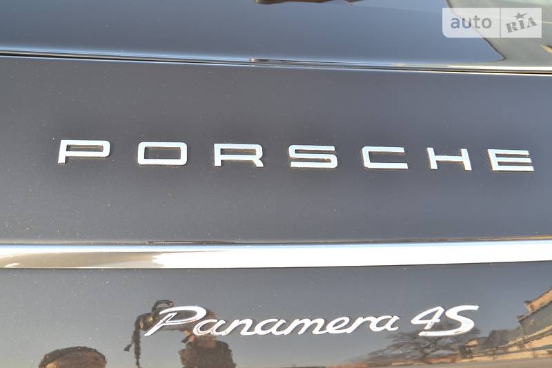 Хетчбек Porsche Panamera 2010 в Харкові