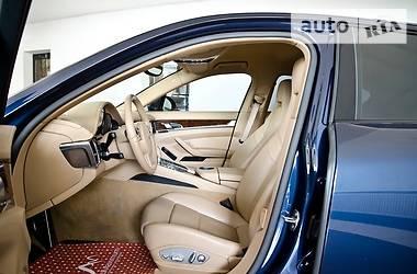 Хэтчбек Porsche Panamera 2012 в Одессе