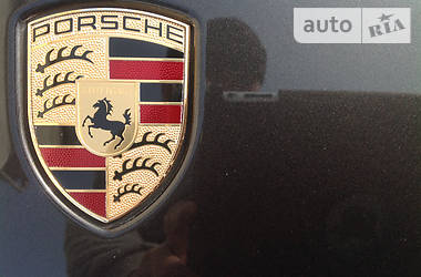 Седан Porsche Panamera 2014 в Черновцах
