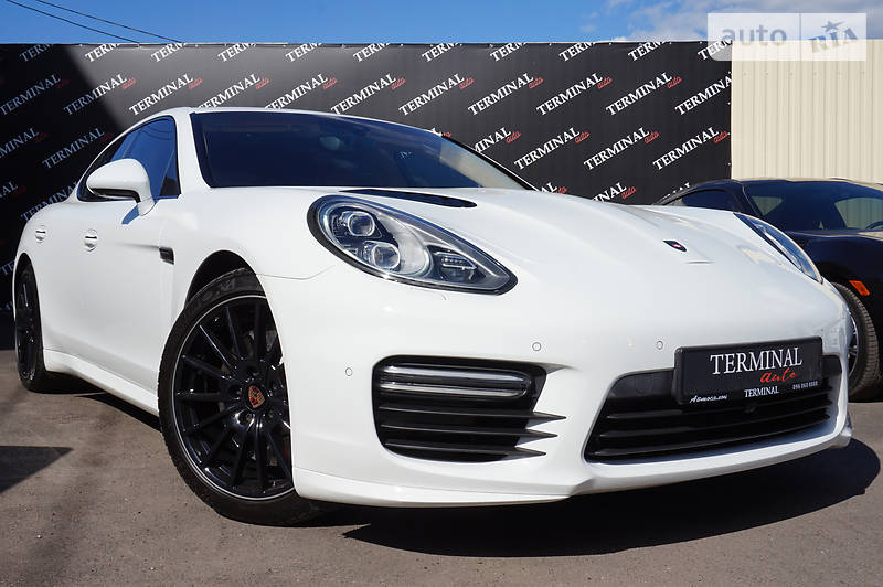 Седан Porsche Panamera 2014 в Одессе