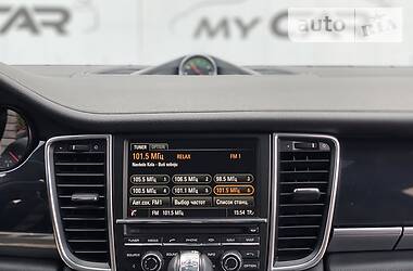 Хетчбек Porsche Panamera 2013 в 