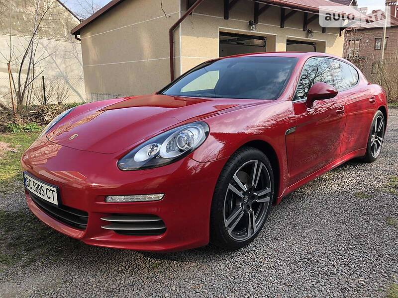Porsche Panamera 2014 в Львові
