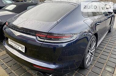 Купе Porsche Panamera 2019 в 