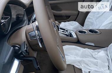 Купе Porsche Panamera 2019 в 