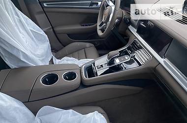 Купе Porsche Panamera 2019 в 