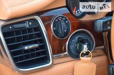 Хетчбек Porsche Panamera 2013 в 