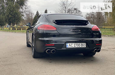 Универсал Porsche Panamera 2013 в Ровно