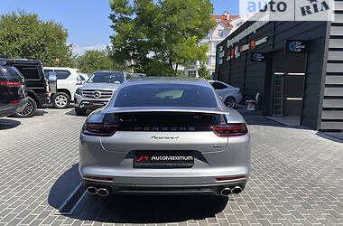 Хэтчбек Porsche Panamera 2018 в Одессе