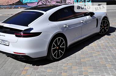 Хэтчбек Porsche Panamera 2016 в Луцке