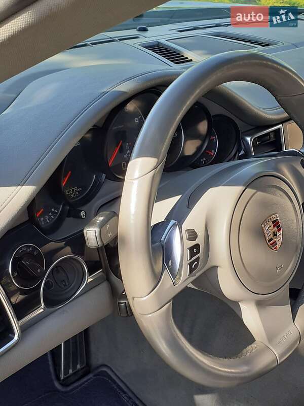 Седан Porsche Panamera 2010 в Харькове фото 7 Седан Porsche Panamera 2010 в Харькове