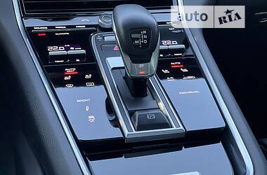 Лифтбек Porsche Panamera 2018 в Хмельницком