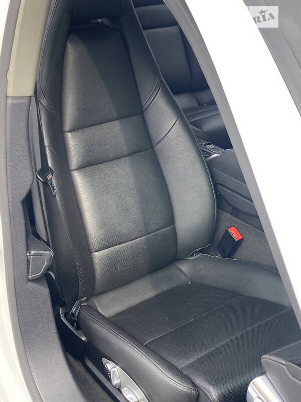 Седан Porsche Panamera 2014 в Киеве фото 14 Седан Porsche Panamera 2014 в Киеве