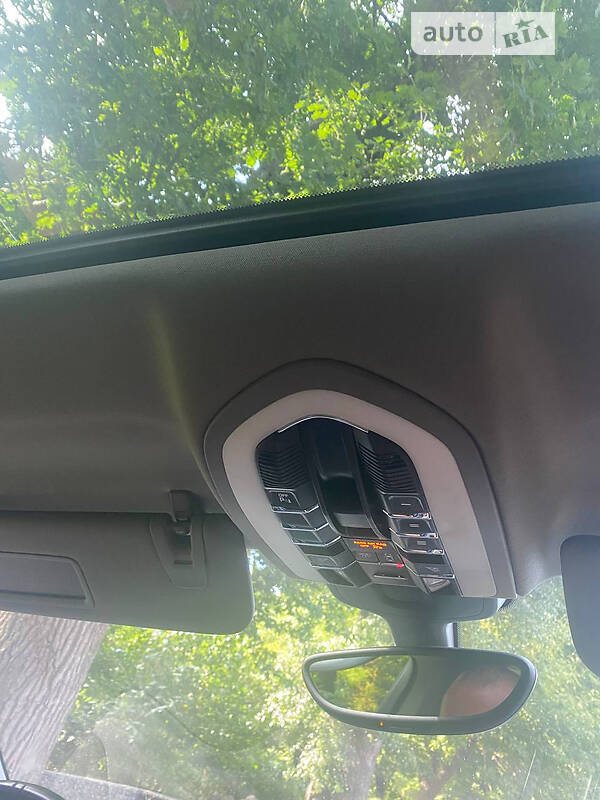 Седан Porsche Panamera 2014 в Киеве фото 17 Седан Porsche Panamera 2014 в Киеве