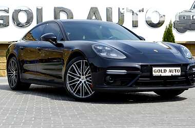 Фастбэк Porsche Panamera 2017 в 