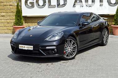 Фастбэк Porsche Panamera 2017 в 
