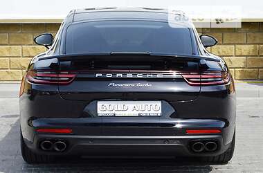 Фастбэк Porsche Panamera 2017 в 