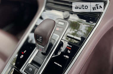 Лифтбек Porsche Panamera 2020 в 