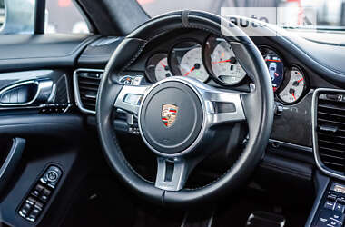 Фастбэк Porsche Panamera 2013 в Киеве