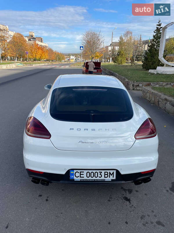 Фастбэк Porsche Panamera 2013 в Новоднестровске