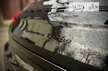 Фастбэк Porsche Panamera 2013 в 