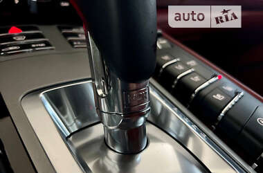 Фастбэк Porsche Panamera 2013 в 