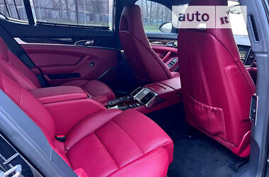 Фастбэк Porsche Panamera 2013 в 