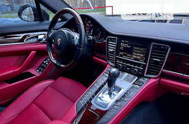 Фастбэк Porsche Panamera 2013 в 