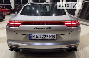 Фастбек Porsche Panamera 2019 в 
