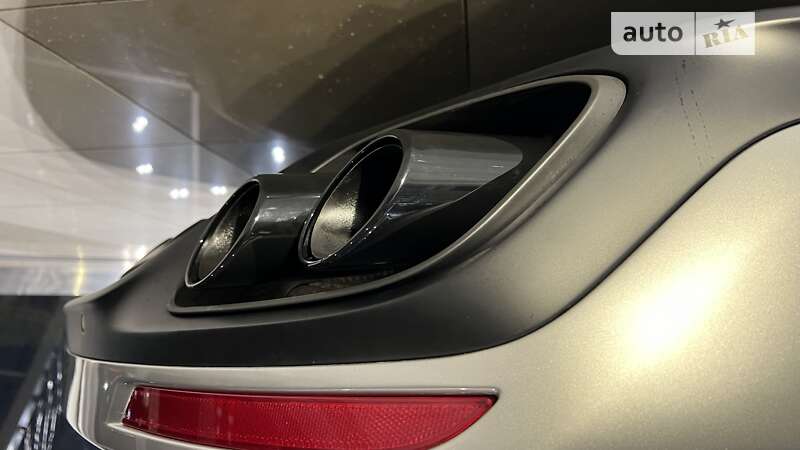 Фастбэк Porsche Panamera 2019 в Киеве