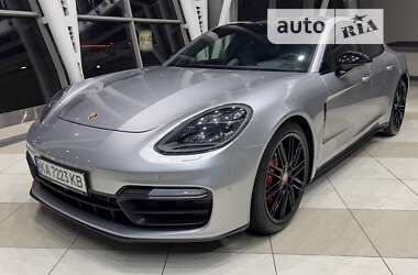 Фастбек Porsche Panamera 2019 в 