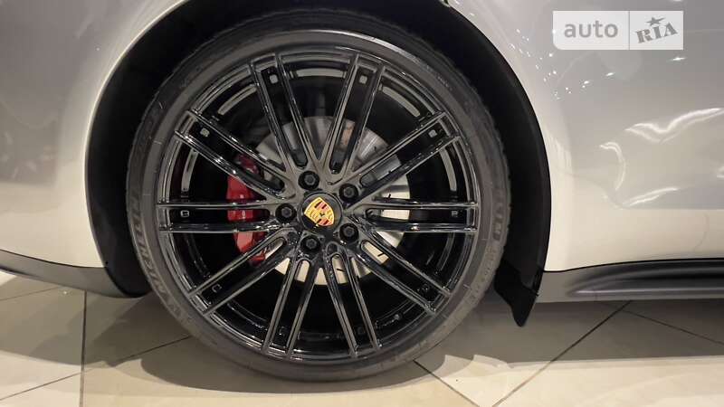 Фастбэк Porsche Panamera 2019 в Киеве